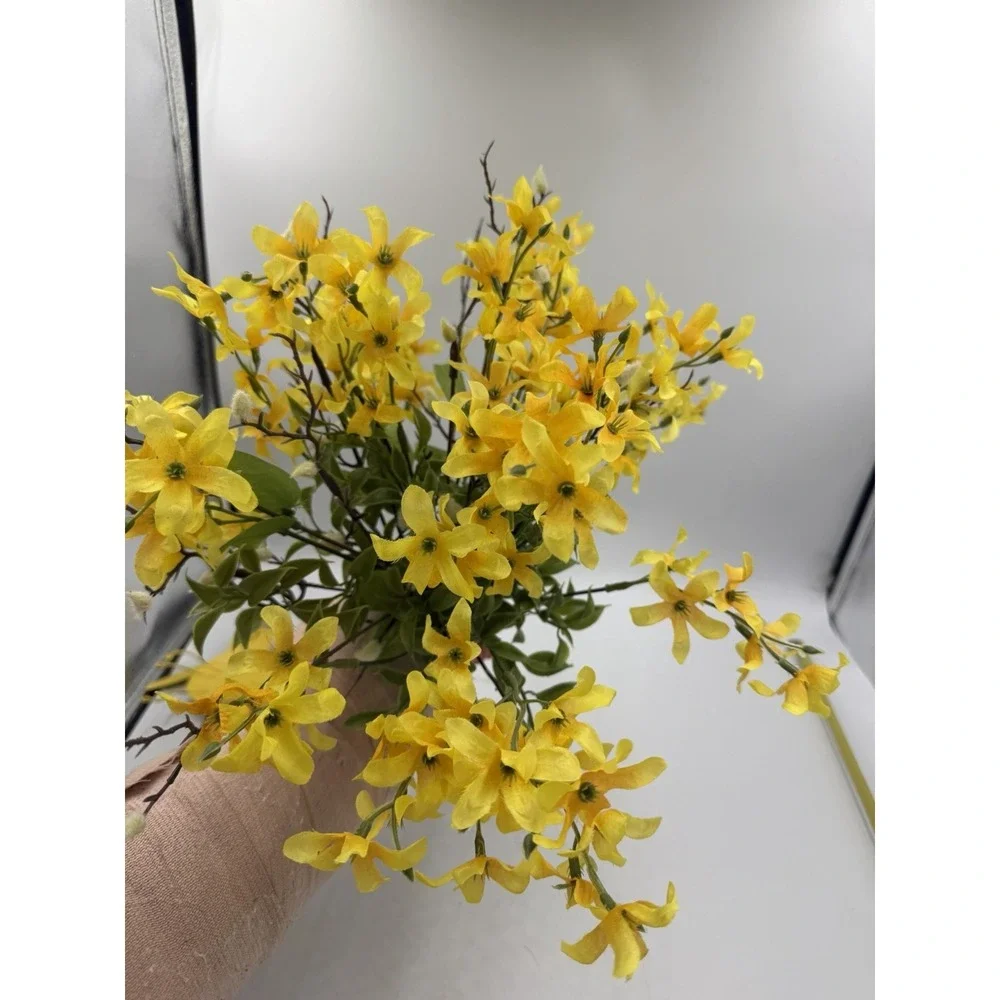 Bees - Flower Floral Arrangement - Spring Summer Decoration - Table Centerpiece